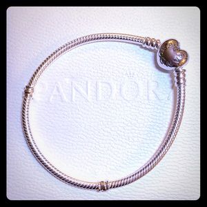 Pandora Sterling Silver with Heart Clasp 18 cm